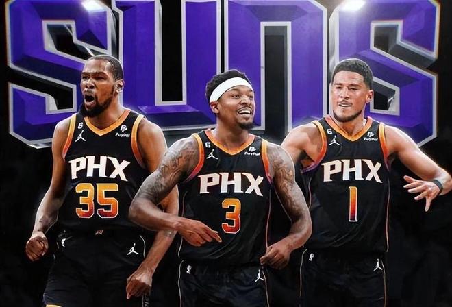 致敬贾巴尔！海耶斯天勾打板重现经典