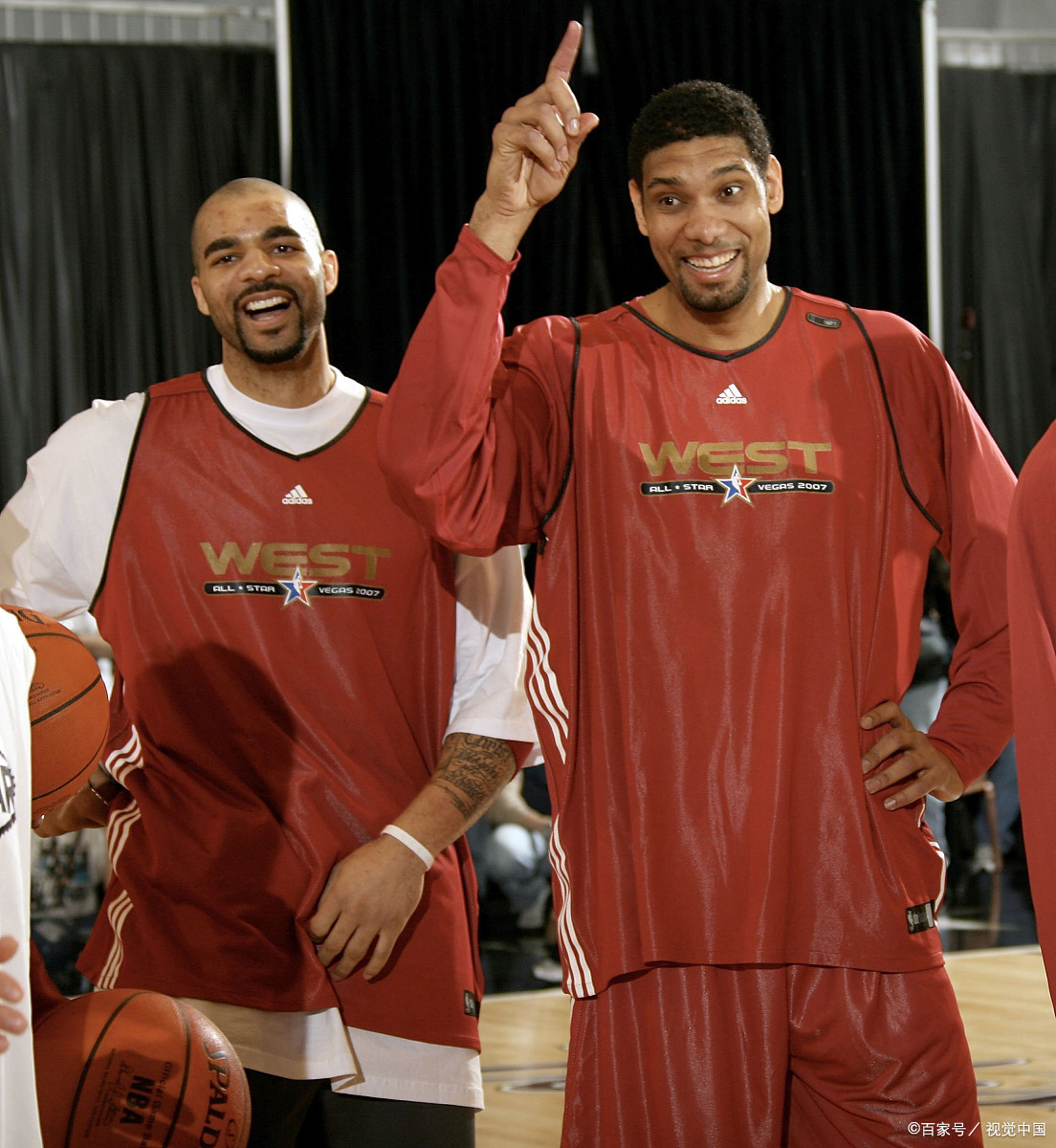 《漫威争锋》全新冬日主题制服上线，美国队长投篮动作加入游戏！