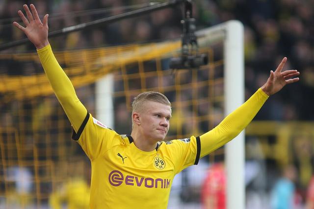 普里查德再现名场面操作！晃倒防守突击篮下打中